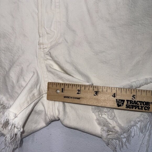 AGOLDE Shorts Designer White Denim Cutoff Parker Distressed Bottoms Preppy Boho - Picture 11 of 12
